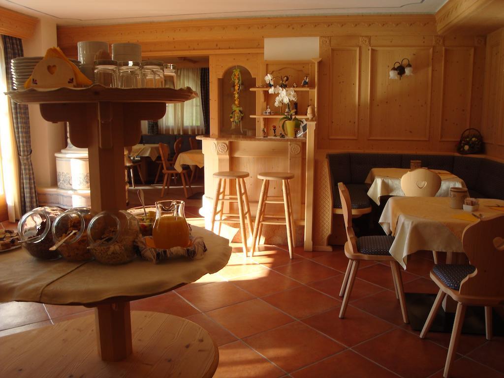 Agritur Cornasest Acomodação com café da manhã Breguzzo Exterior foto