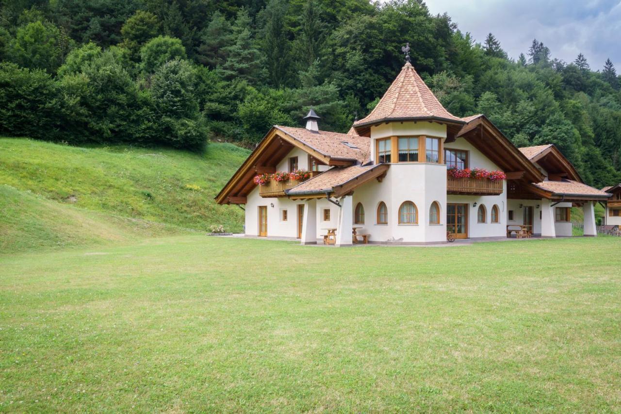 Agritur Cornasest Acomodação com café da manhã Breguzzo Exterior foto